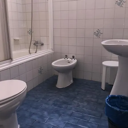 Hostel Jacinto Benavente * Màlaga